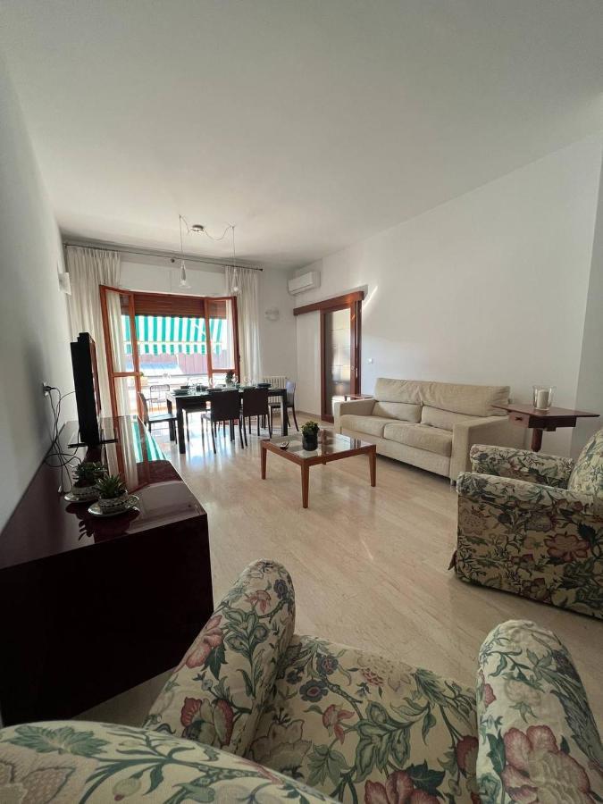A Casa Di Nonna Apartment Pescara Luaran gambar